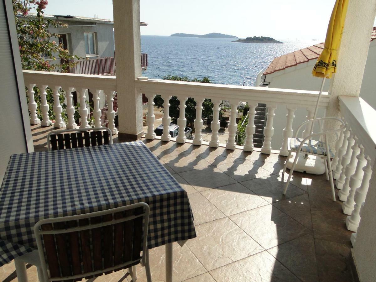 Lida Apartman Rogoznica  Kültér fotó