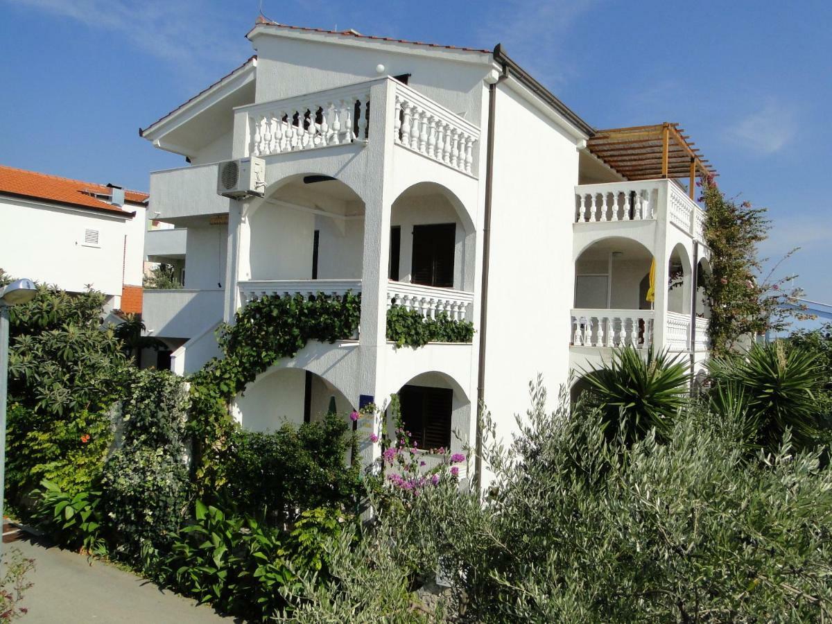 Lida Apartman Rogoznica  Kültér fotó